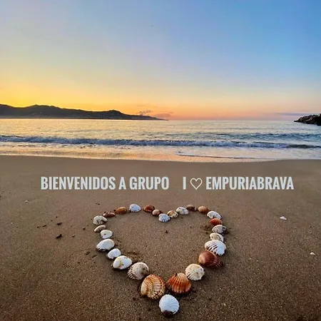 Modern By The In 30m² Superb View Appartamento Empuriabrava